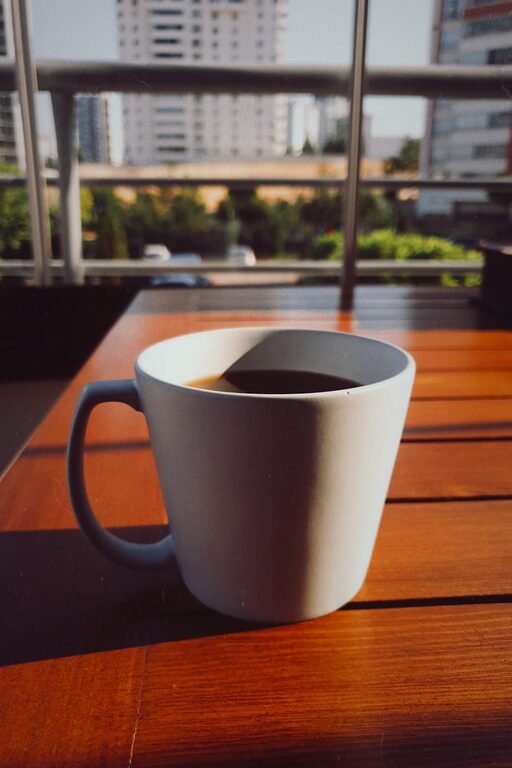 How to Create a Relaxing Morning Routine to Start Your Day Positively