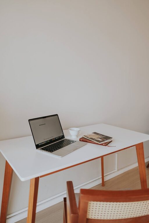 Simple Steps to Create a Relaxing and Productive Home Workspace