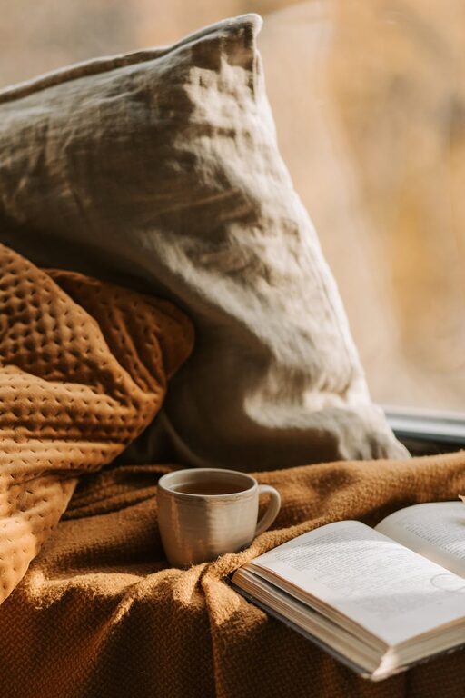 How to Create a Cosy and Inviting Reading Nook at Home